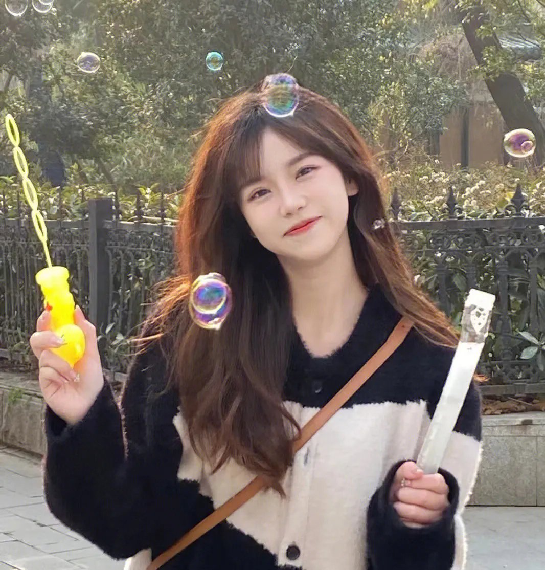 一个女王的少女时代